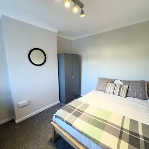 Double Bedroom On Marshall Road, Cb1 7ty Cambridge (Cambridgeshire)