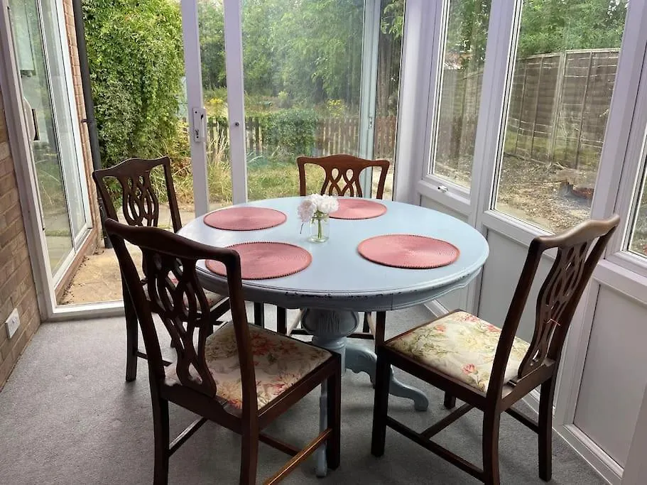 4-Bedroom Home With Free Parking In Cb1 Cambridge  United Kingdom
