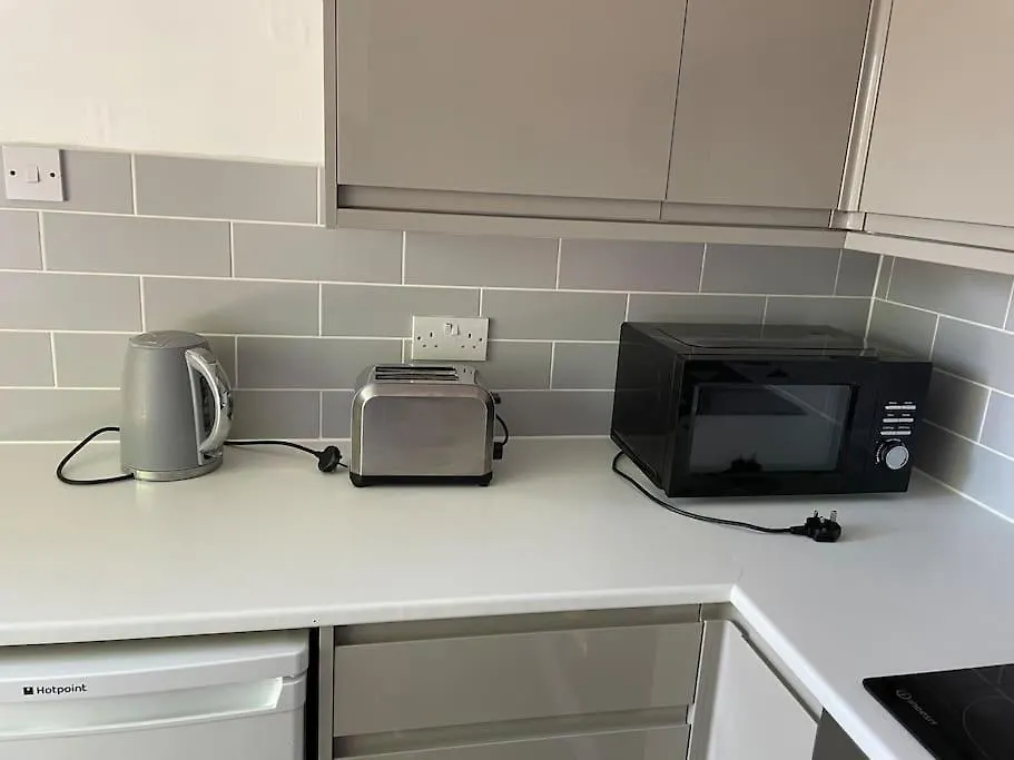 4-Bedroom Home With Free Parking In Cb1 Cambridge  0*, Cambridge (Cambridgeshire)